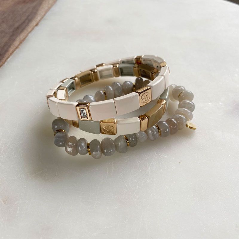 A&C - Emaljert armbånd 18 cm - Beige